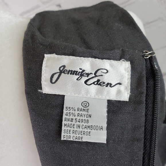 JENNIFER EDEN Classic Black Sleeveless Sheath - Picture 11 of 11